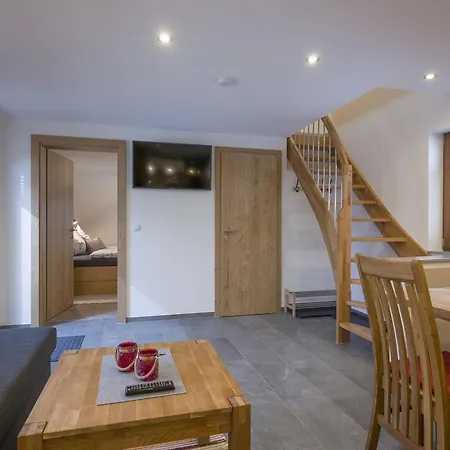 Hof Neuhaus Διαμέρισμα *